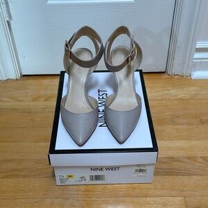 Nine West Women's Light Grey Leather Heels